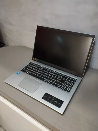 Notebook Acer Aspire 3, i3 11ª Geração, 8GB RAM DDR4, 256GB SSD NVMe M.2, 15.6" FHD Win 11