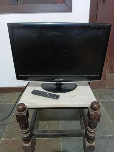 Tv Samsung 24 polegadas antiga