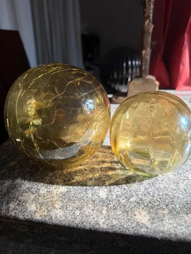 02 Bolas de vidro para decoração Amarelas