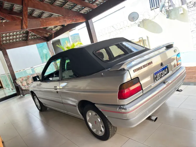 Ford Escort XR3 2.0i Conversível 1993