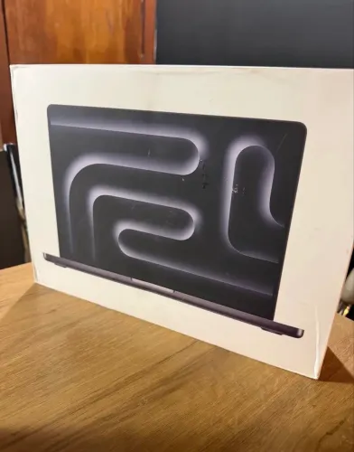MACBOOK PRO M5-16RAM- 14 POLEGADAS- 512 SSD- SPACE BLACK- NOVO LACRADO 