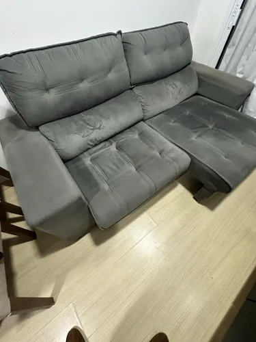 Sofá Retrátil - R$ 450,00