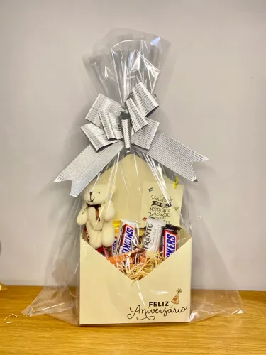 Caixa feliz aniversário 