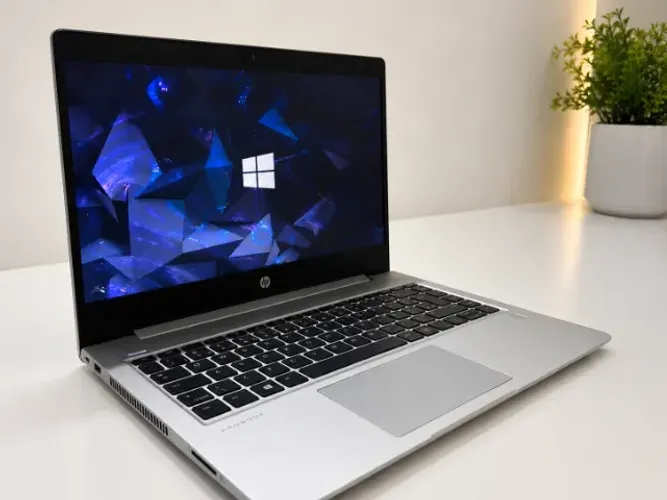 Notebook Intel Core i5 10 Geração / 8Gb DDR4 / SSD Nvme 256Gb