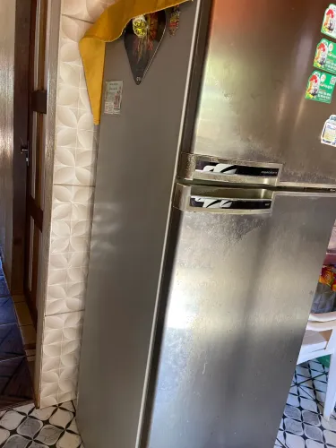Geladeira com defeito
