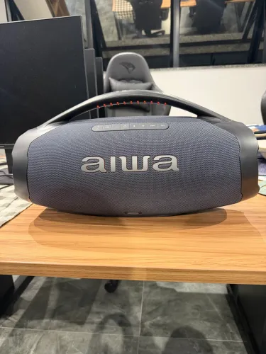 Boombox plus aiwa com Led
