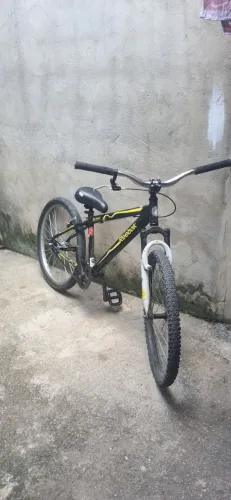Bicicleta aro 24 para passeio ( usada )