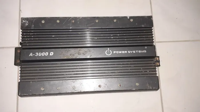 MÓDULO A3000. PRESIZA DE REPARO EM UM DOS  RCA. DE RESTO FUNCIONANDO NORMAL.
