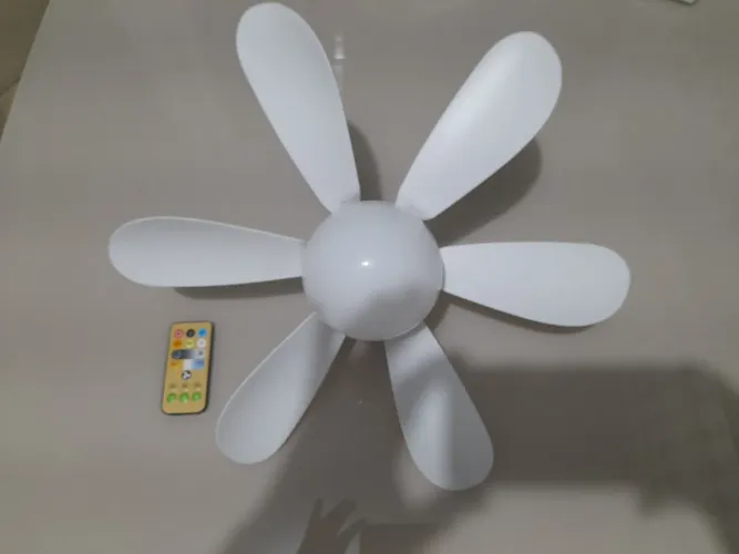 Ventilador de teto com luz + controle remoto 