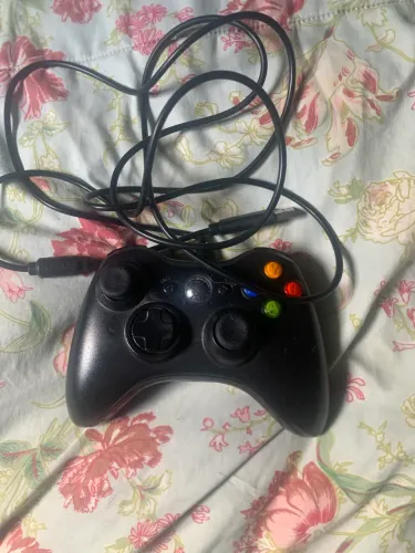 Vendo controle de xbox 360 com fio