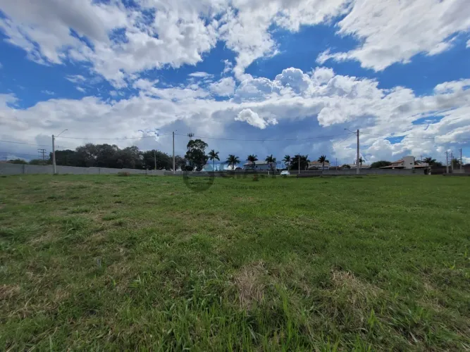 Terreno de 250m² em Condomínio Exclusivo no Alto da Boa Vista, Sorocaba-SP: Oportunidade Ú