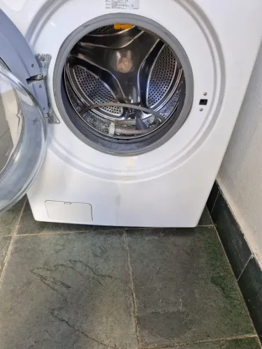 Máquina lava e seca LG