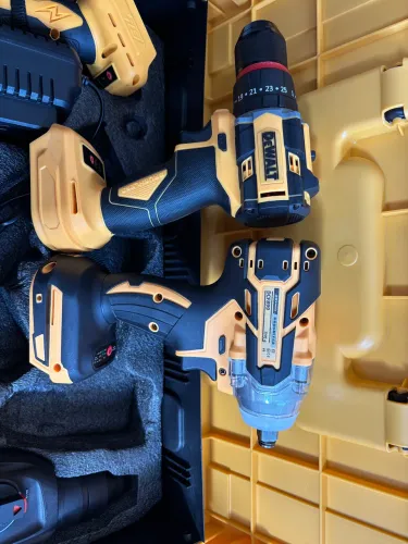 Kit de ferramentas 4 em 1 DEWALT novo 