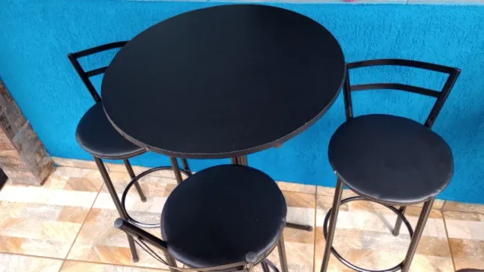 Mesa e banco