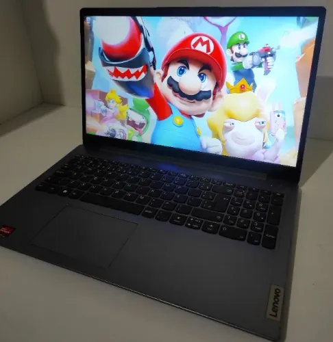 Notebook Lenovo Ryzen 5 5500U (Núcleos) Vega 7 (Semi Novo)