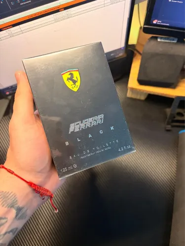 Perfume Scuderia Ferrari Black Eau de Toilette - 125 ml