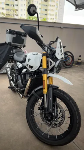 Triumph Scrambler 400 xc