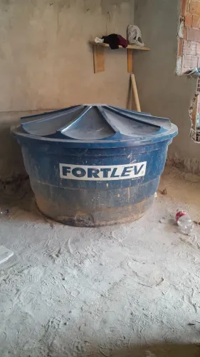 Caixa ee água 1 mil litros