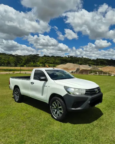 Toyota Hilux CS 4X4 2.8 TDI Diesel Mec. 2018