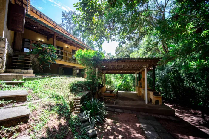 Casa no condomínio 354 para venda com 2 quartos, sendo 2 suítes, 170m²