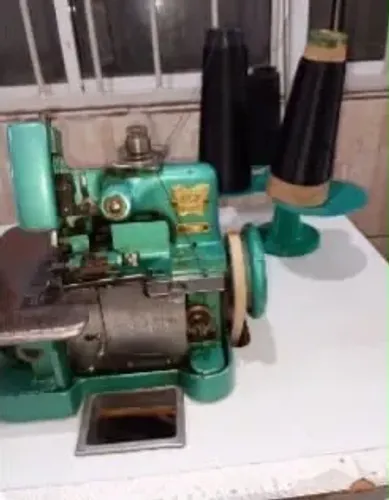 Máquina de costura