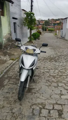 Vendo está Jonny meet 50C em bom estado 