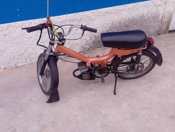 Vende-se mobilete recém reformada 75cc 