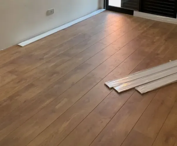 Piso laminado clicado 15m 