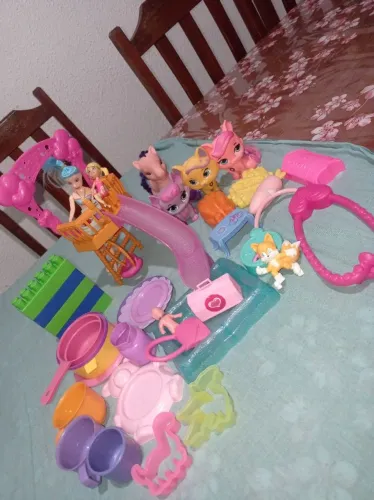Lote de brinquedos