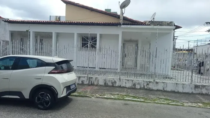 Imóvel para venda tem 360 metros quadrados com 4 quartos em Cidade Edson - Suzano - SP