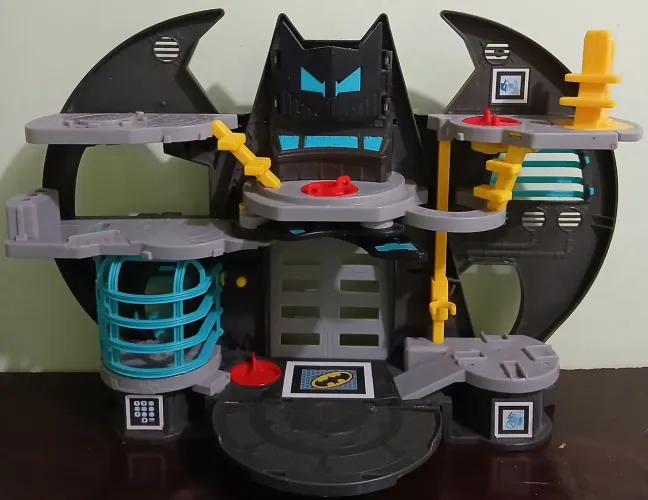 BATMAN BATCAVERNA IMAGINEXT 