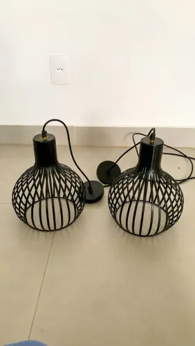 Par de Pendentes Aramados Retrô - Estilo Industrial (Preto)