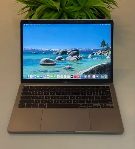 MacBook Pro M1 2020 - Touchbar + 97% Saúde Bateria