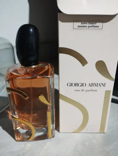 Perfume  Si Georgio Armani - Perfume Feminino - Eau de Parfum