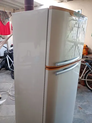 Geladeira Electrolux Frost Free DFF37