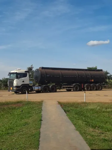 Carreta tanque 50 mil litros 5 compartimentos