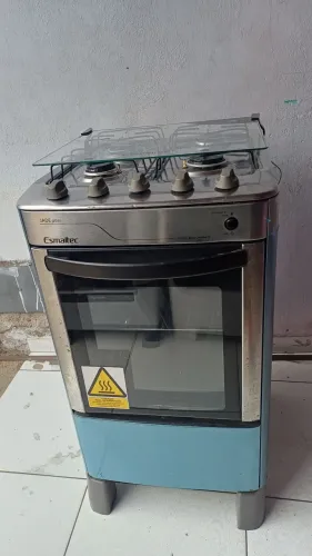 FOGÃO SEMINOVO ? SUPER CONSERVADO E EM ÓTIMO ESTADO!