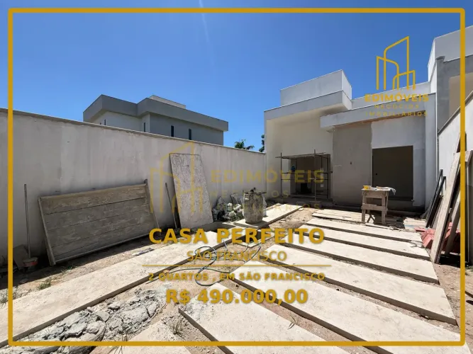 Oportunidade: Casa com Quintal Amplo em São Francisco!