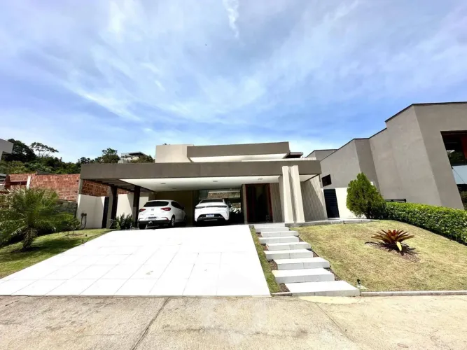 Casa 100% térrea de Alto Padrão à Venda  Condomínio Green Park | Guaxuma