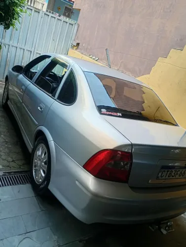 Chevrolet Vectra GLS/ Challenge 2.2 MPFI 16V 2000