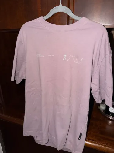 Camiseta on