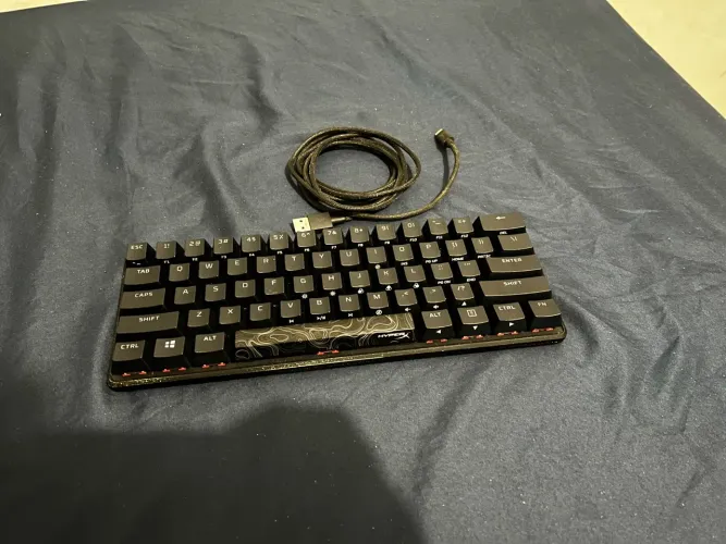 Teclado HyperX Alloy Origins 60%