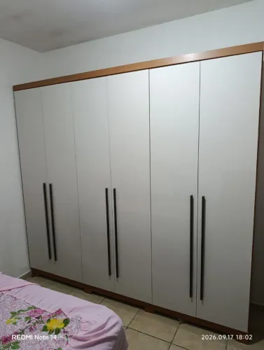 Roupeiro New Jade maleiro seis portas 3 gaveta r$ 2,50 de largura 2,30 de altura