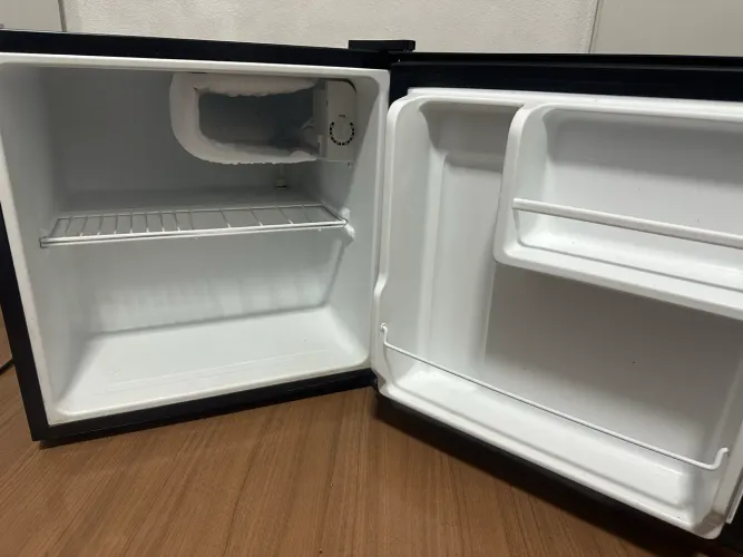 Geladeira Frigobar