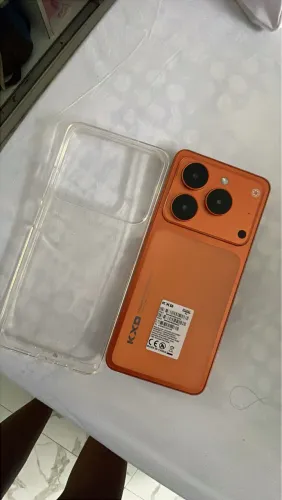 Celular novo na caixa com todos acessórios 
