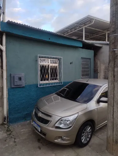 Excelente oport vendo casa simples no bairro parque bunier precisando de uma reforma