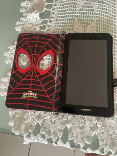 Vendo tablet positivo novinho 