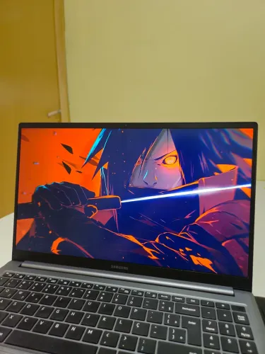 GALAXY BOOK 4 I5-1335U 512 DE ARMAZENAMENTO E 16 DE RAM