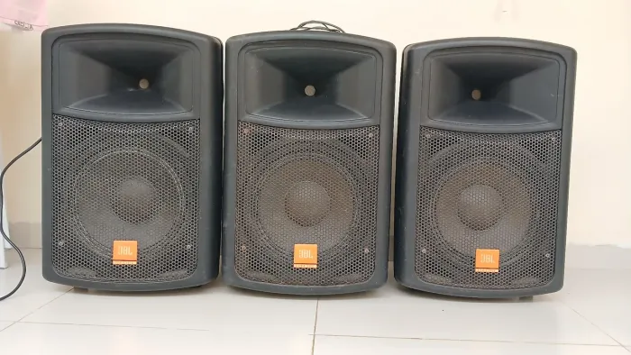 3 caixas de som JBL SELENIUM JS121A. 850,00(cada caixa).