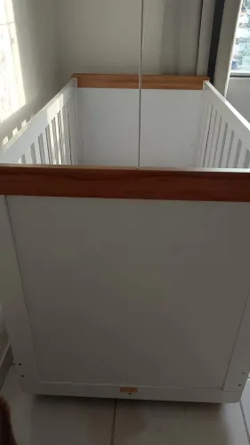 Vende-se berço novo